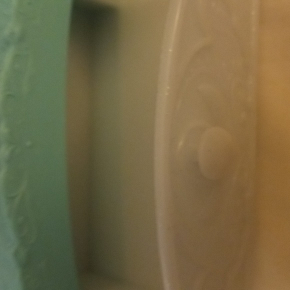 Disney Frozen Jewelry Box - Picture 2 of 5